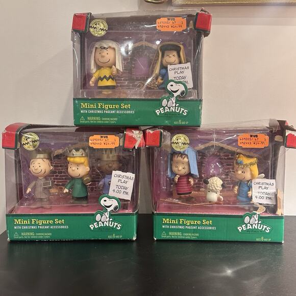 Peanuts 2010 Nativity Set 9 Pcs Christmas Figurines Charlie Brown & Snoopy RARE - Picture 1 of 10
